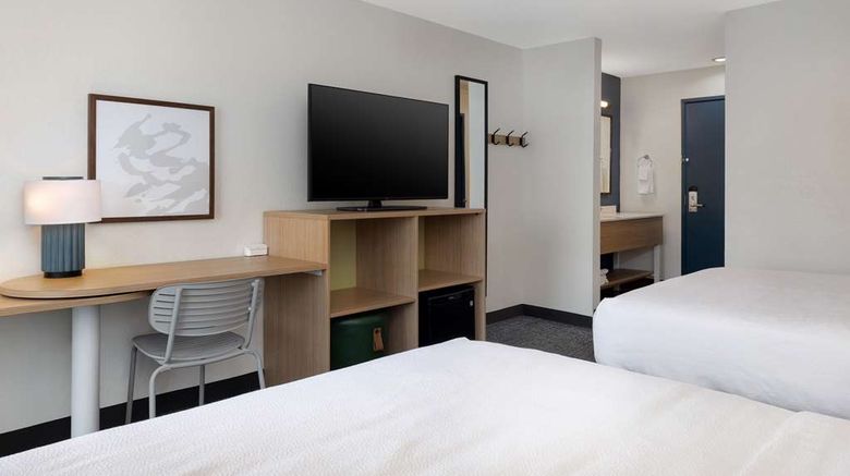 <b>Spark by Hilton Evansville East IN Room</b>. Images powered by <a href="https://iceportal.shijigroup.com/" title="IcePortal" target="_blank">IcePortal</a>.