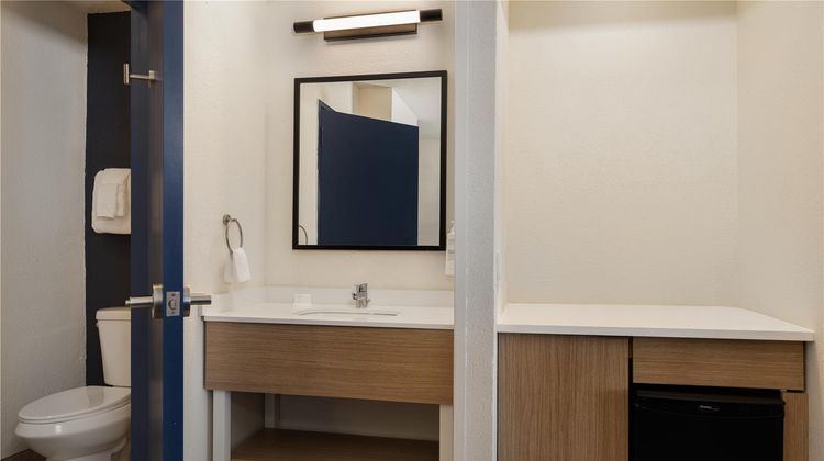Spark by Hilton El Paso University Room