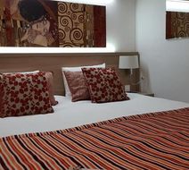 Contact Hotel Utah Beach Room