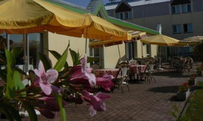 Contact Hotel Utah Beach Exterior