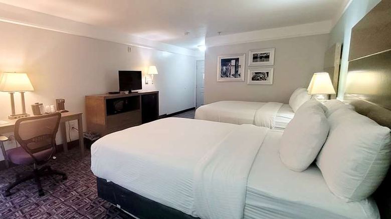 <b>Kemah Edgewater Hotel, SureStay Coll Room</b>. Images powered by <a href="https://iceportal.shijigroup.com/" title="IcePortal" target="_blank">IcePortal</a>.