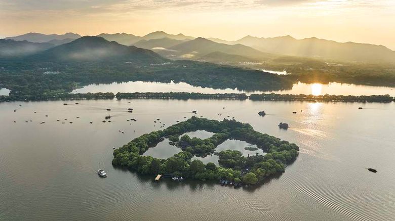 <b>Hilton Garden Inn Hangzhou West Lake Recreation</b>. Images powered by <a href="https://iceportal.shijigroup.com/" title="IcePortal" target="_blank">IcePortal</a>.