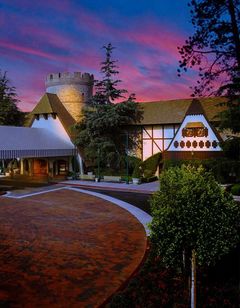 Anaheim Majestic Garden Hotel