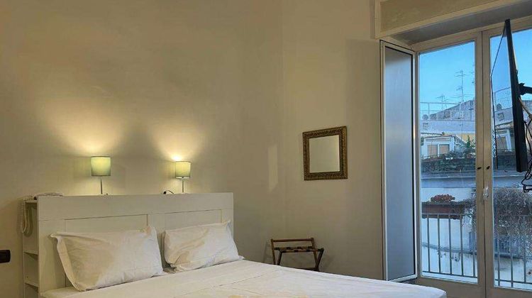 Jazz Hotel Room
