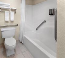 Days Inn Mackinaw City/Bridge Room