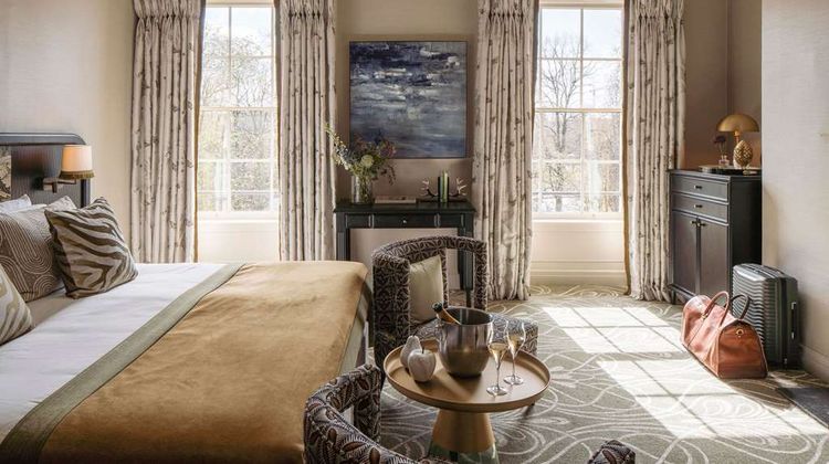 The Cliff Townhouse Room