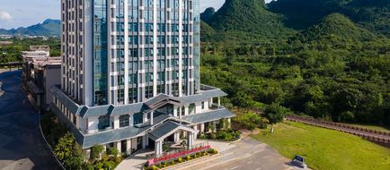 Hilton Garden Inn Xingyi Wanfenglin Exterior