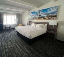 Days Inn by Wyndham Manitowoc Room