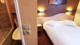 <b>Lerelais du Parisis Room</b>. Images powered by <a href="https://iceportal.shijigroup.com/" title="IcePortal" target="_blank">IcePortal</a>.