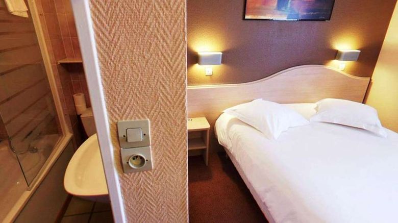 <b>Lerelais du Parisis Room</b>. Images powered by <a href="https://iceportal.shijigroup.com/" title="IcePortal" target="_blank">IcePortal</a>.