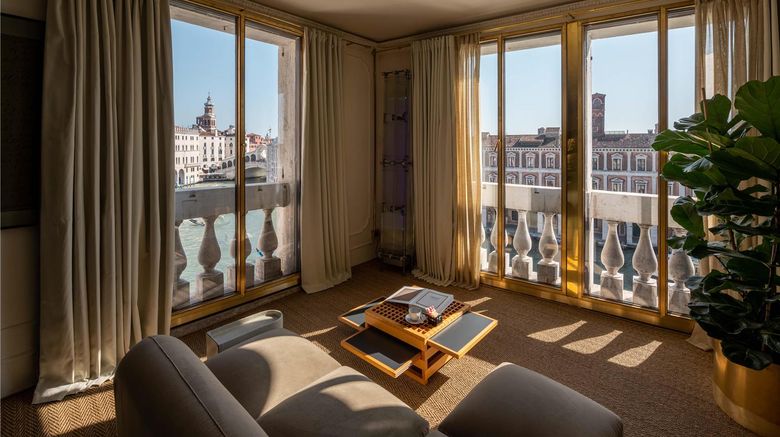 <b>The Venice Venice Hotel Room</b>. Images powered by <a href="https://iceportal.shijigroup.com/" title="IcePortal" target="_blank">IcePortal</a>.