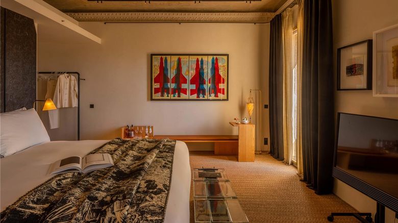 <b>The Venice Venice Hotel Room</b>. Images powered by <a href="https://iceportal.shijigroup.com/" title="IcePortal" target="_blank">IcePortal</a>.