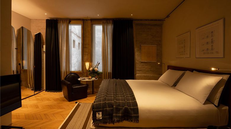 <b>The Venice Venice Hotel Room</b>. Images powered by <a href="https://iceportal.shijigroup.com/" title="IcePortal" target="_blank">IcePortal</a>.