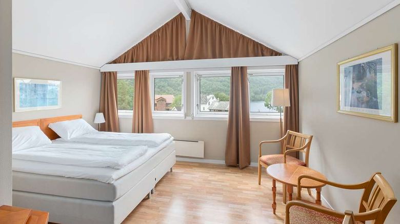 <b>Kinsarvik Fjordhotel, BW Signature Coll Room</b>. Images powered by <a href="https://iceportal.shijigroup.com/" title="IcePortal" target="_blank">IcePortal</a>.