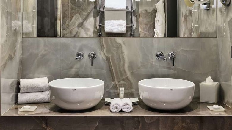 <b>Boutique Hotel Stresa Room</b>. Images powered by <a href="https://iceportal.shijigroup.com/" title="IcePortal" target="_blank">IcePortal</a>.
