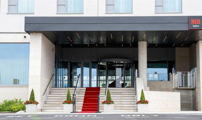 Radisson RED Galway Exterior