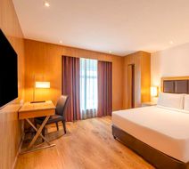 Svelte Delhi, Radisson Individuals Room