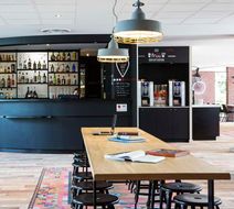 Campanile Troyes Lobby