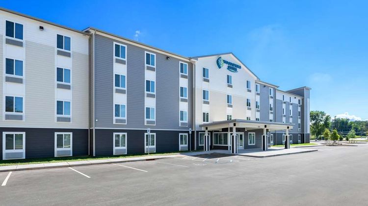 WoodSpring Suites Research Park Exterior