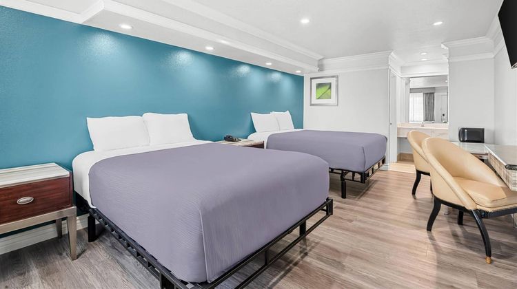 Rodeway Inn Commerce-Los Angeles Room