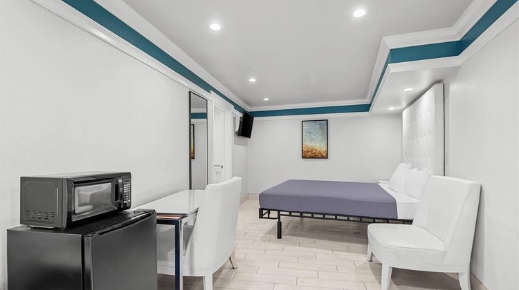 Rodeway Inn Commerce-Los Angeles Room