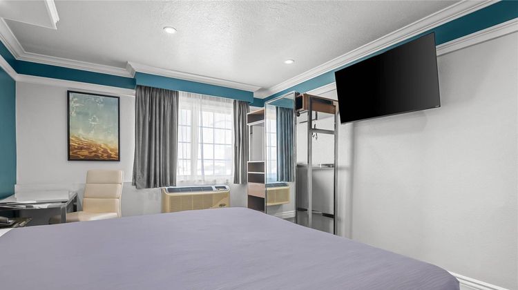 Rodeway Inn Commerce-Los Angeles Room