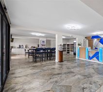 Alachua Inn Lobby