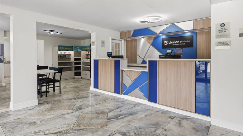 <b>Alachua Inn Lobby</b>. Images powered by <a href="https://iceportal.shijigroup.com/" title="IcePortal" target="_blank">IcePortal</a>.