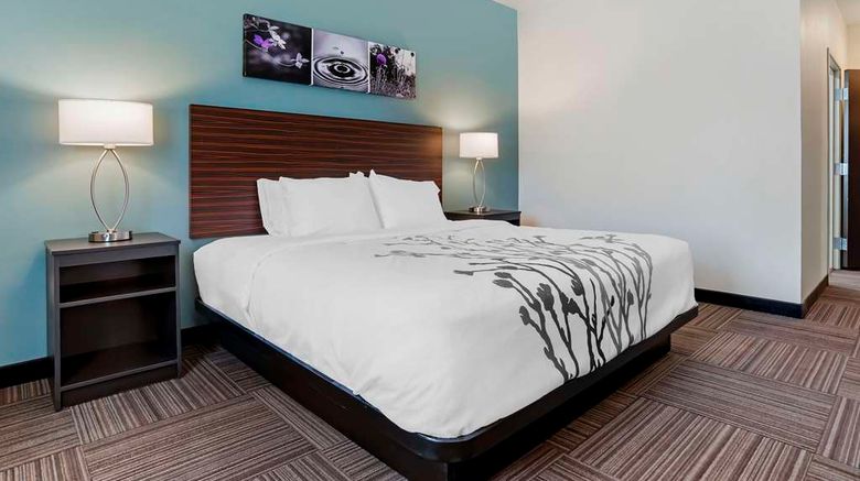 <b>Sleep Inn & Suites Destin West Room</b>. Images powered by <a href="https://iceportal.shijigroup.com/" title="IcePortal" target="_blank">IcePortal</a>.