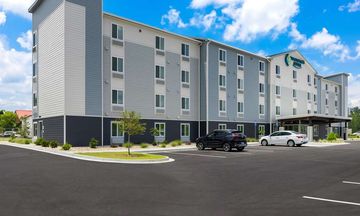 WoodSpring Suites West Chatham Pkwy