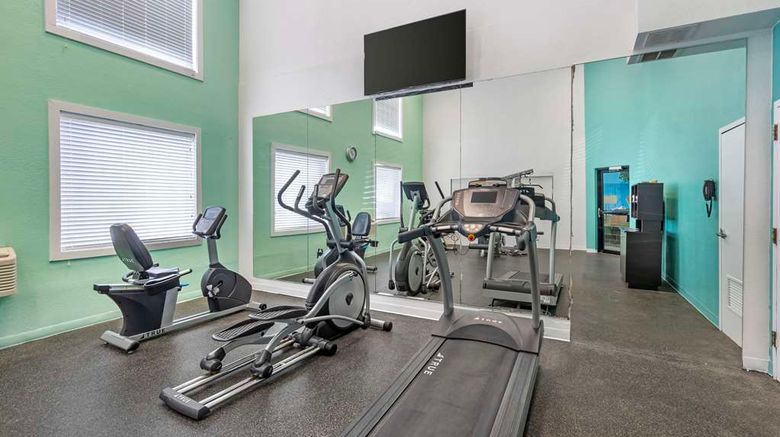 <b>Clarion Inn Des Moines Airport Health</b>. Images powered by <a href="https://iceportal.shijigroup.com/" title="IcePortal" target="_blank">IcePortal</a>.
