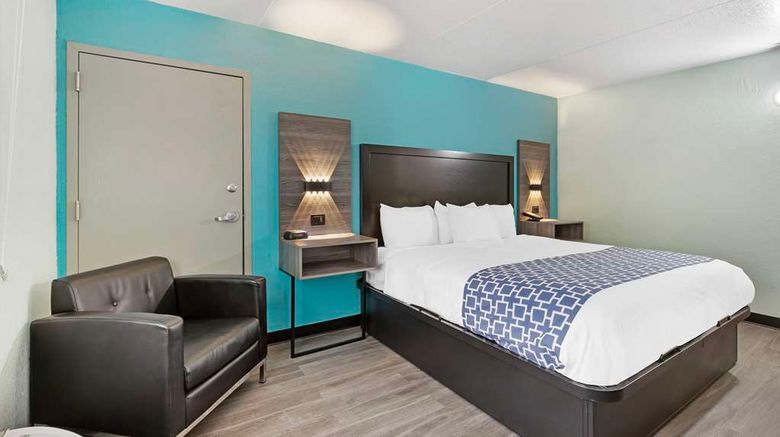 <b>Clarion Inn Des Moines Airport Room</b>. Images powered by <a href="https://iceportal.shijigroup.com/" title="IcePortal" target="_blank">IcePortal</a>.