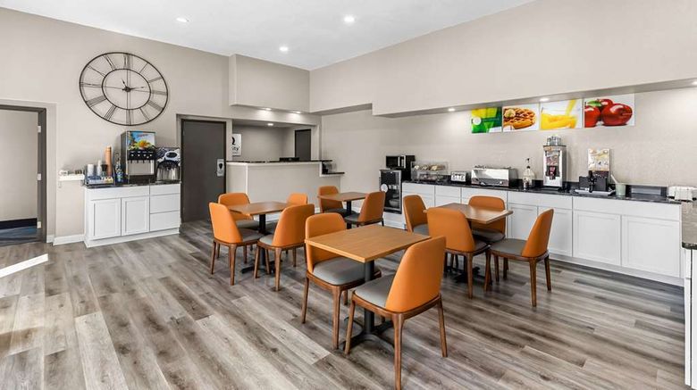 <b>Quality Inn Oskaloosa Lobby</b>. Images powered by <a href="https://iceportal.shijigroup.com/" title="IcePortal" target="_blank">IcePortal</a>.