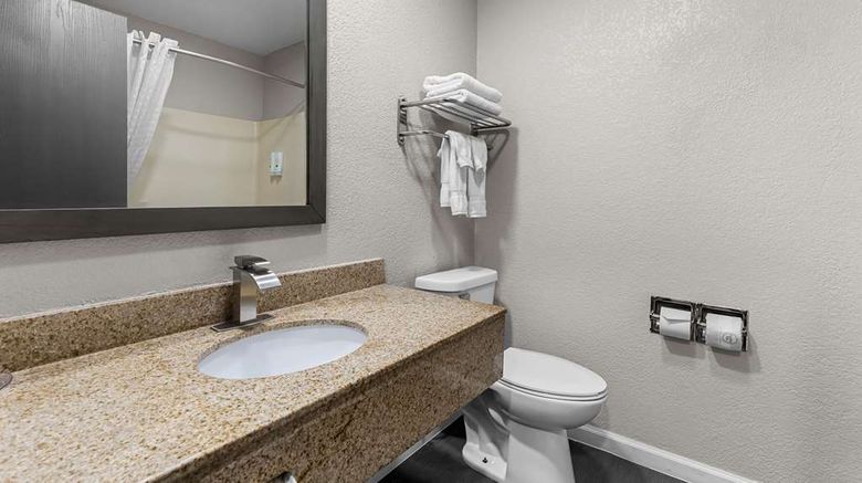 <b>Quality Inn Oskaloosa Room</b>. Images powered by <a href="https://iceportal.shijigroup.com/" title="IcePortal" target="_blank">IcePortal</a>.