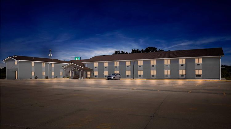 Quality Inn Oskaloosa Exterior