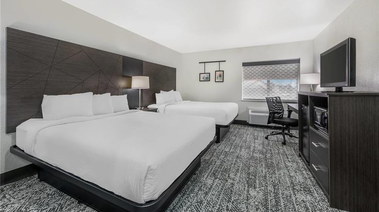 <b>Sleep Inn Champaign Room</b>. Images powered by <a href="https://iceportal.shijigroup.com/" title="IcePortal" target="_blank">IcePortal</a>.