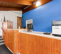 Rodeway Inn Lobby