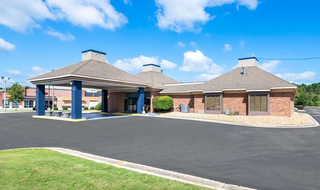 Quality Inn Fayetteville Exterior