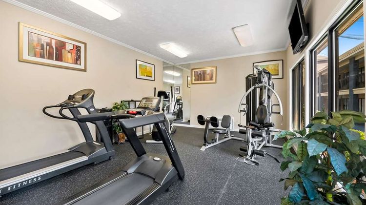 Quality Inn Fayetteville Health