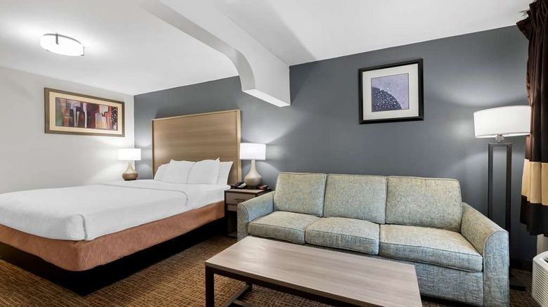 <b>Quality Inn Fayetteville Suite</b>. Images powered by <a href="https://iceportal.shijigroup.com/" title="IcePortal" target="_blank">IcePortal</a>.