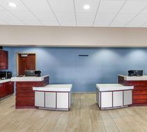 Quality Inn Columbus Lobby
