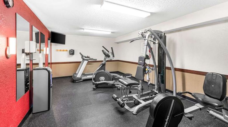 <b>Quality Inn Columbus Health</b>. Images powered by <a href="https://iceportal.shijigroup.com/" title="IcePortal" target="_blank">IcePortal</a>.