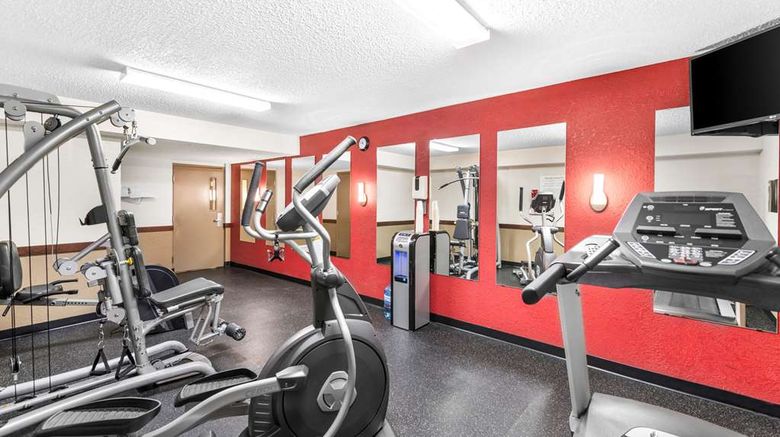<b>Quality Inn Columbus Health</b>. Images powered by <a href="https://iceportal.shijigroup.com/" title="IcePortal" target="_blank">IcePortal</a>.