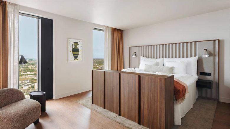 <b>Clarion Hotel Karlatornet Suite</b>. Images powered by <a href="https://iceportal.shijigroup.com/" title="IcePortal" target="_blank">IcePortal</a>.