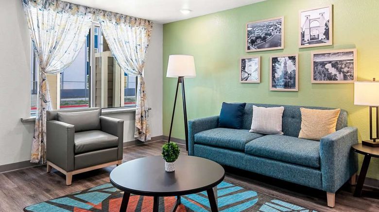<b>WoodSpring Suites Waco South Lobby</b>. Images powered by <a href="https://iceportal.shijigroup.com/" title="IcePortal" target="_blank">IcePortal</a>.