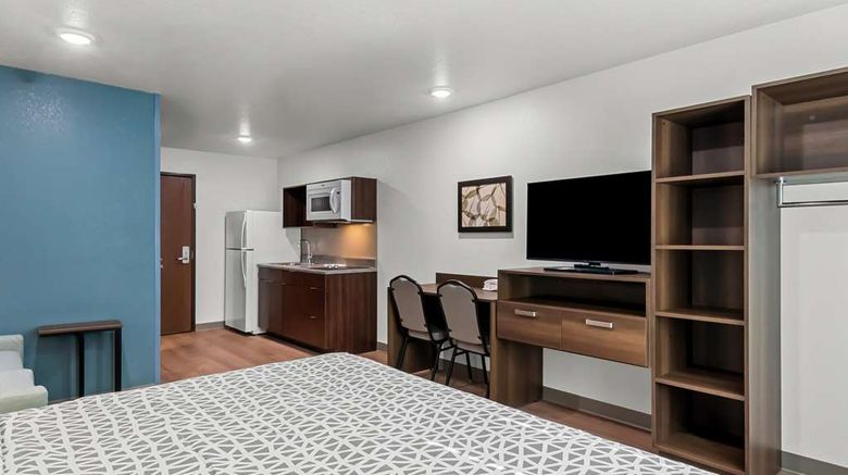 <b>WoodSpring Suites Waco South Room</b>. Images powered by <a href="https://iceportal.shijigroup.com/" title="IcePortal" target="_blank">IcePortal</a>.