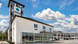 <b>Clarion Pointe Spring Houston North Exterior</b>. Images powered by <a href="https://iceportal.shijigroup.com/" title="IcePortal" target="_blank">IcePortal</a>.