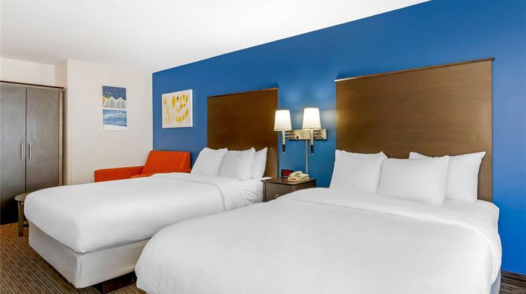 Comfort Inn & Suites New Lisbon Suite