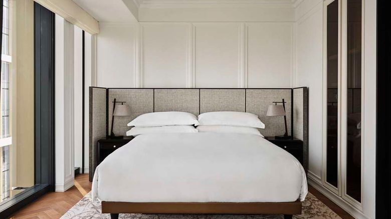<b>Park Hyatt London River Thames Room</b>. Images powered by <a href="https://iceportal.shijigroup.com/" title="IcePortal" target="_blank">IcePortal</a>.