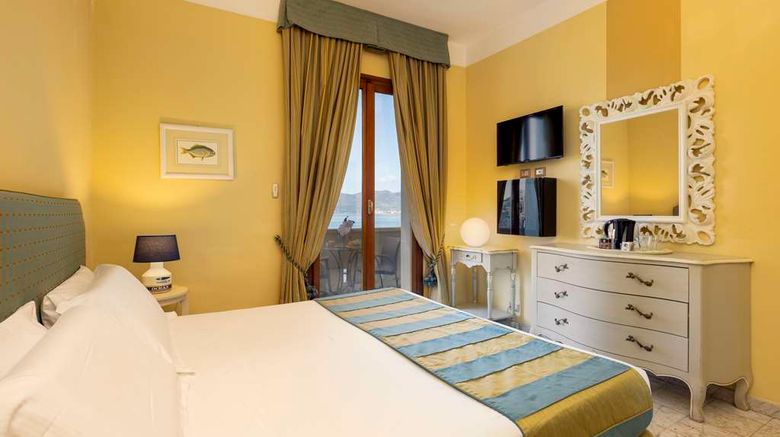 <b>Hotel Shelley Delle Palme Room</b>. Images powered by <a href="https://iceportal.shijigroup.com/" title="IcePortal" target="_blank">IcePortal</a>.